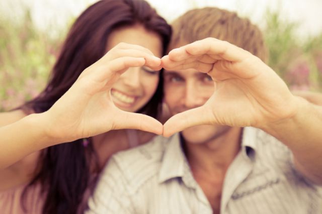 8 Tanda Tidak Romantis Dalam Hubungan yang Sehat
