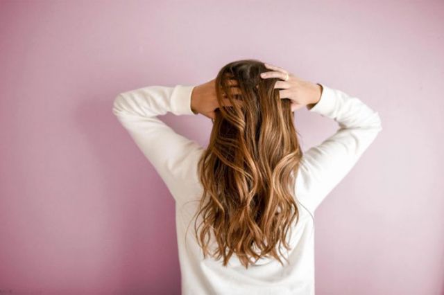 5 Cara Paling Efektif Untuk Menjaga Rambut Tetap Sehat